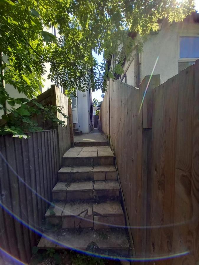 Leisure Studio Flat In Golders Green London Exterior photo